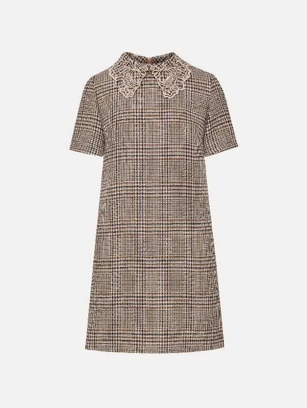 Peony Guipure Collar Plaid Shift Dress Bold pattern unclassified dresses